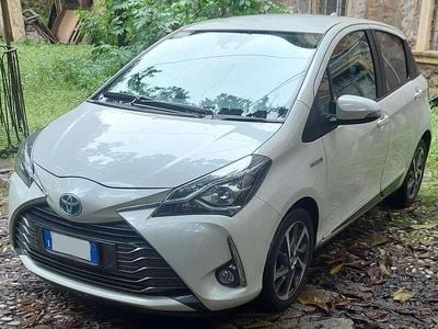 Usata Toyota Yaris Hybrid 73 CV (53 kW) 2019 Berlina