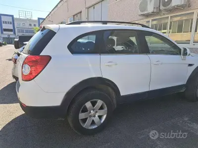 Usata Chevrolet Captiva 163 CV (119 kW) 2012 Bianco SUV