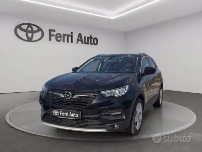 Usata Opel Grandland X Innovation 131 CV (96 kW) 2019 Nero SUV