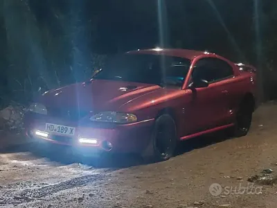 Usata Ford Mustang 500 CV (367 kW) 1996 Rosso Coupé