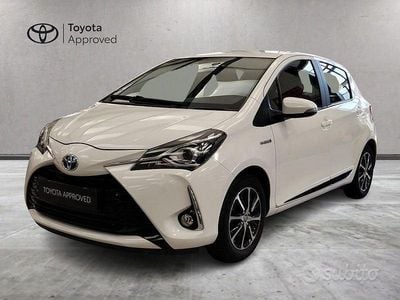 Usata Toyota Yaris Hybrid Active 101 CV (74 kW) 2018 Bianco Berlina