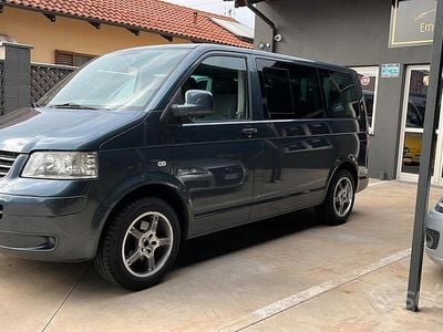 Usata VW Transporter 2008 Grigio Furgone