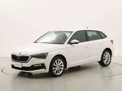 Usado Skoda Scala Style 116 CV (85 kW) 2020 Blanco Utilitario