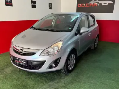 Używany Opel Corsa Edition 85 KM (62 kW) 2014 Szary Hatchback