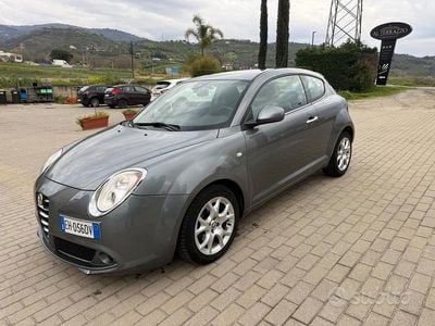 Begagnad Alfa Romeo MiTo Distinctive 2011 Grå Halvkombi