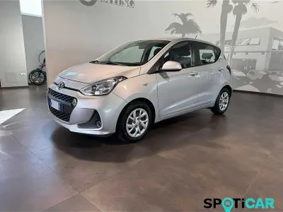 Usata Hyundai i10 67 CV (49 kW) 2018 Argento Utilitaria