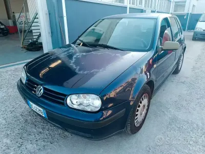Usata VW Golf III 90 CV (66 kW) 1999 Bluazzurro Berlina