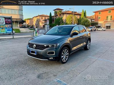 Usata VW T-Roc Advance 115 CV (84 kW) 2019 Grigio SUV