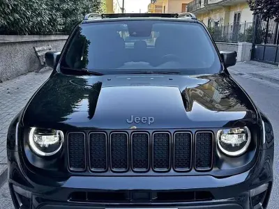 Usata Jeep Renegade 80th Anniversary 130 CV (95 kW) 2021 Nero SUV