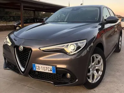 Usata Alfa Romeo Stelvio Super 190 CV (139 kW) 2020 Grigio SUV