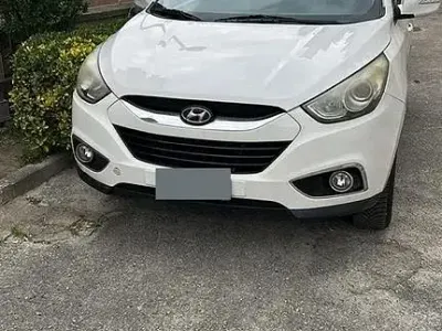 Usata Hyundai ix35 115 CV (84 kW) 2011 Bianco SUV