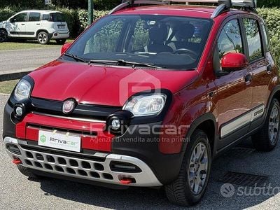 Usado Fiat Panda Cross Cross 95 CV (69 kW) 2016 Rojo Utilitario