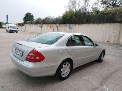 Usado Mercedes E220
