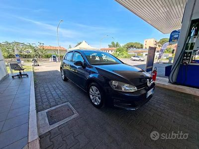 Begagnad VW Golf VII 110 HK (80 kW) 2016 Blå Sedan