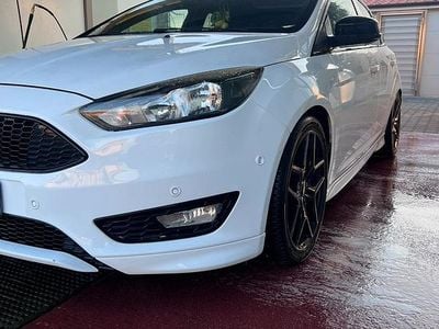 Usata Ford Focus 150 CV (110 kW) 2017 Bianco Berlina
