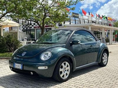 Usata VW New Beetle 101 CV (74 kW) 2005 Grigio Utilitaria