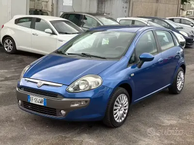 Usata Fiat Punto Evo Emotion 77 CV (56 kW) 2010 Blu Utilitaria