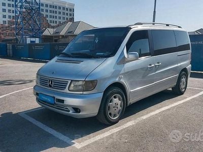 Usata Mercedes Vito 120 CV (88 kW) 2001 Grigio Furgone