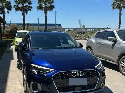 Usata Audi A3 150 CV (110 kW) 2021 Bluazzurro Berlina