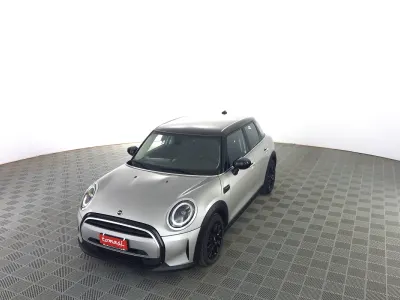 Usata Mini Cooper Classic 136 CV (100 kW) 2024 Melting silver iii Utilitaria