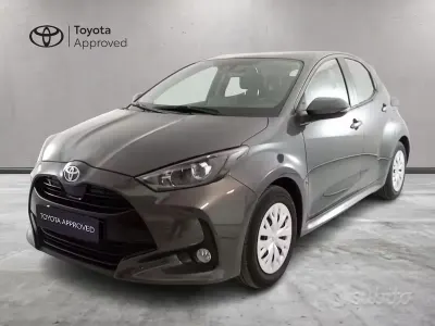 Brugt Toyota Yaris Active 72 HK (52 kW) 2023 Grå Hatchback