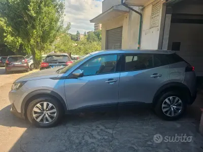 Usata Peugeot 2008 102 CV (75 kW) 2020 Grigio SUV