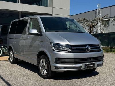 Usata VW Caravelle 204 CV (150 kW) 2016 Argento Furgone