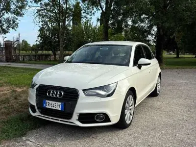 Usata Audi A1 Sportback Ambition 90 CV (66 kW) 2013 Utilitaria