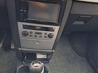 Usata Opel Meriva Cosmo 75 CV (55 kW) 2006 Argento Monovolume