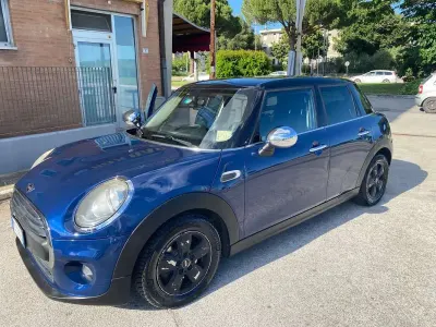 Usata Mini One D 95 CV (69 kW) 2016 Blu/azzurro Utilitaria