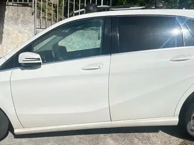 Usata Mercedes B180 109 CV (80 kW) 2013 Bianco Monovolume