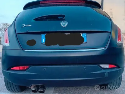 Usata Lancia Delta 190 CV (139 kW) 2010 Nero Utilitaria