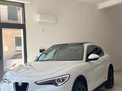 Usata Alfa Romeo Stelvio Super 210 CV (154 kW) 2017 Bianco SUV