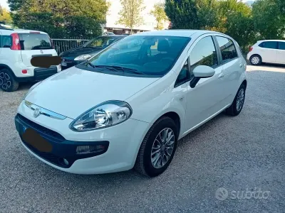 Usata Fiat Punto Evo S 77 CV (56 kW) 2011 Bianco Utilitaria