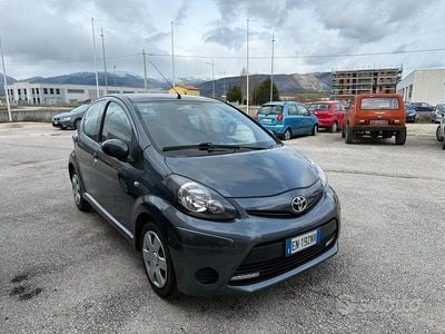 Usata Toyota Aygo 68 CV (50 kW) 2012 Utilitaria