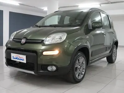 Usata Fiat Panda 4x4 S 75 CV (55 kW) 2014 Verde Utilitaria