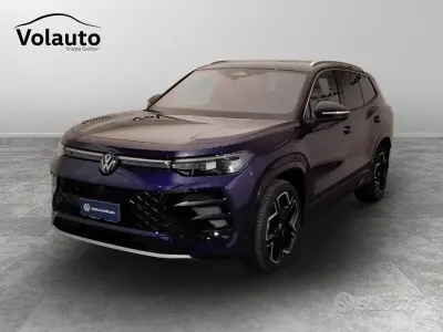 Nuova VW Tayron R-line 204 CV (150 kW) 2025 Verde SUV