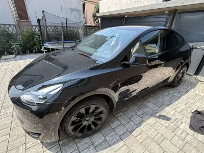 Usata Tesla Model Y RWD 88 kW (120 CV) 2023 SUV