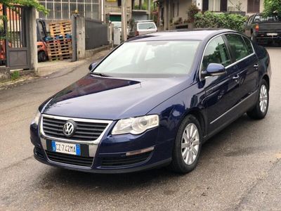 usata VW Passat 2.0 16V TDI Highline