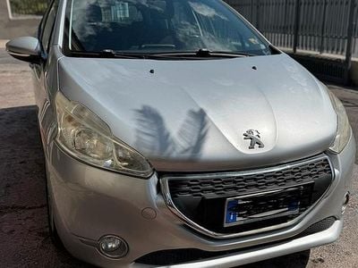 Usata Peugeot 208 2014 Grigio Utilitaria