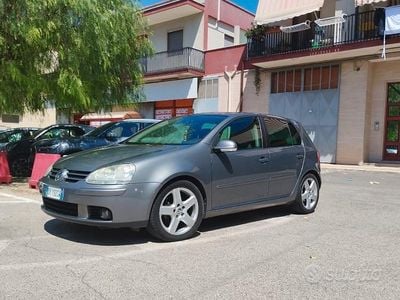 Usata VW Golf V 140 CV (102 kW) 2007 Grigio Berlina