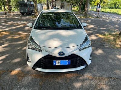 usata Toyota Yaris Hybrid 