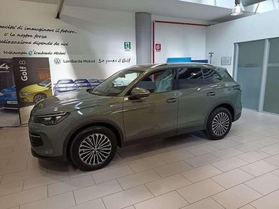 Usata VW Tiguan Edition 193 CV (141 kW) 2025 Verde SUV