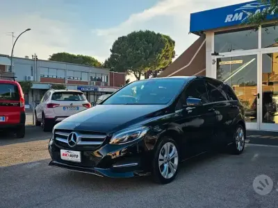 Usata Mercedes B180 Executive 109 CV (80 kW) 2018 Nero Monovolume