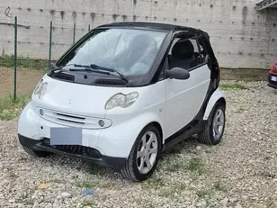 Usata Smart ForTwo Cabrio 61 CV (44 kW) 2006 Bianco Cabrio