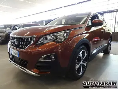 Usata Peugeot 3008 Allure 131 CV (96 kW) 2019 Marrone SUV