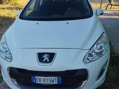 Usata Peugeot 3008 2012 Bianco Station wagon