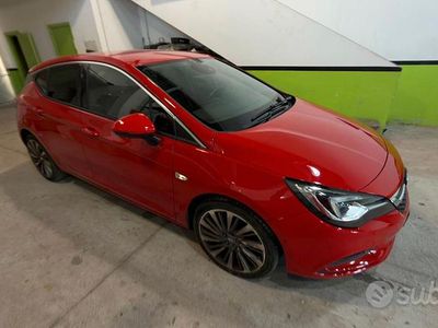 Usata Opel Astra 95 CV (69 kW) 2015 Berlina