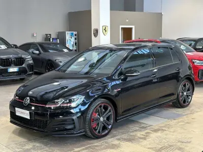 Begagnad VW Golf VII GTI 245 HK (180 kW) 2019 Svart Sedan