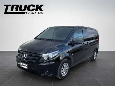 Usata Mercedes Vito 136 CV (100 kW) 2022 Nero metallizzato Furgone